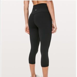 Lululemon Align crop